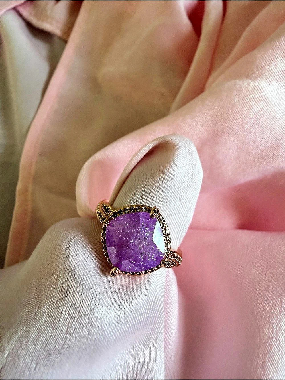 Love In Bloom Purple Crystal Ring Size 9 NWT